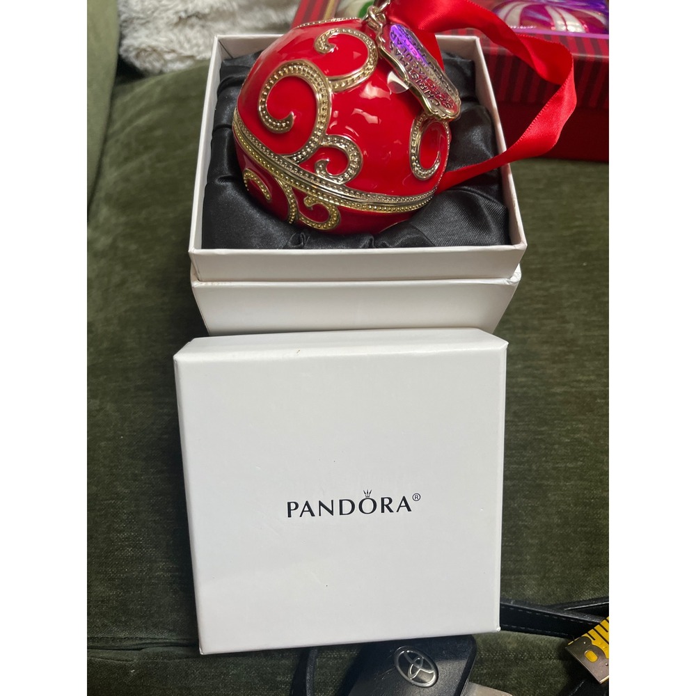 PANDORA Christmas Spectacular Ornament Trinket‎ Box 2017 RADIO CITY No Charm